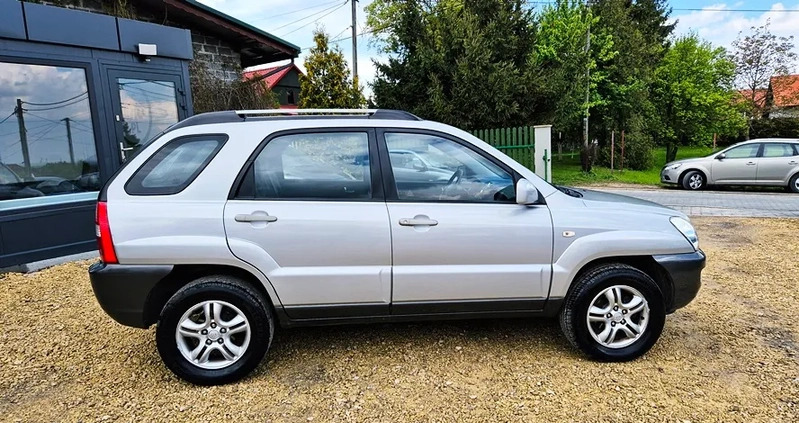 Kia Sportage cena 17500 przebieg: 199000, rok produkcji 2005 z Łapy małe 704